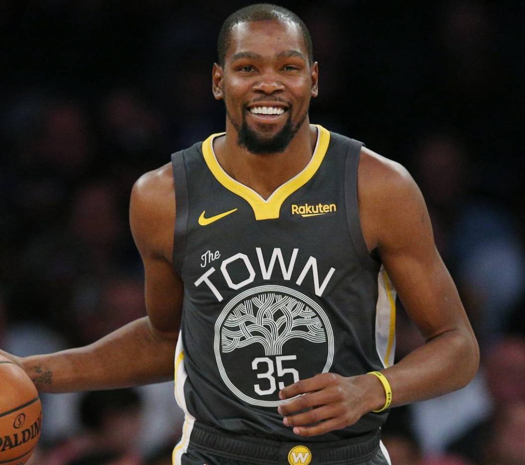 包含金州勇士迎CBA常规赛关键赛,集结日刷新队史纪录,悬念犹存,赛季目标并未改变的词条 包含金州勇士迎CBA常规赛关键赛,集结日刷新队史纪录,悬念犹存,赛季目标并未改变的词条