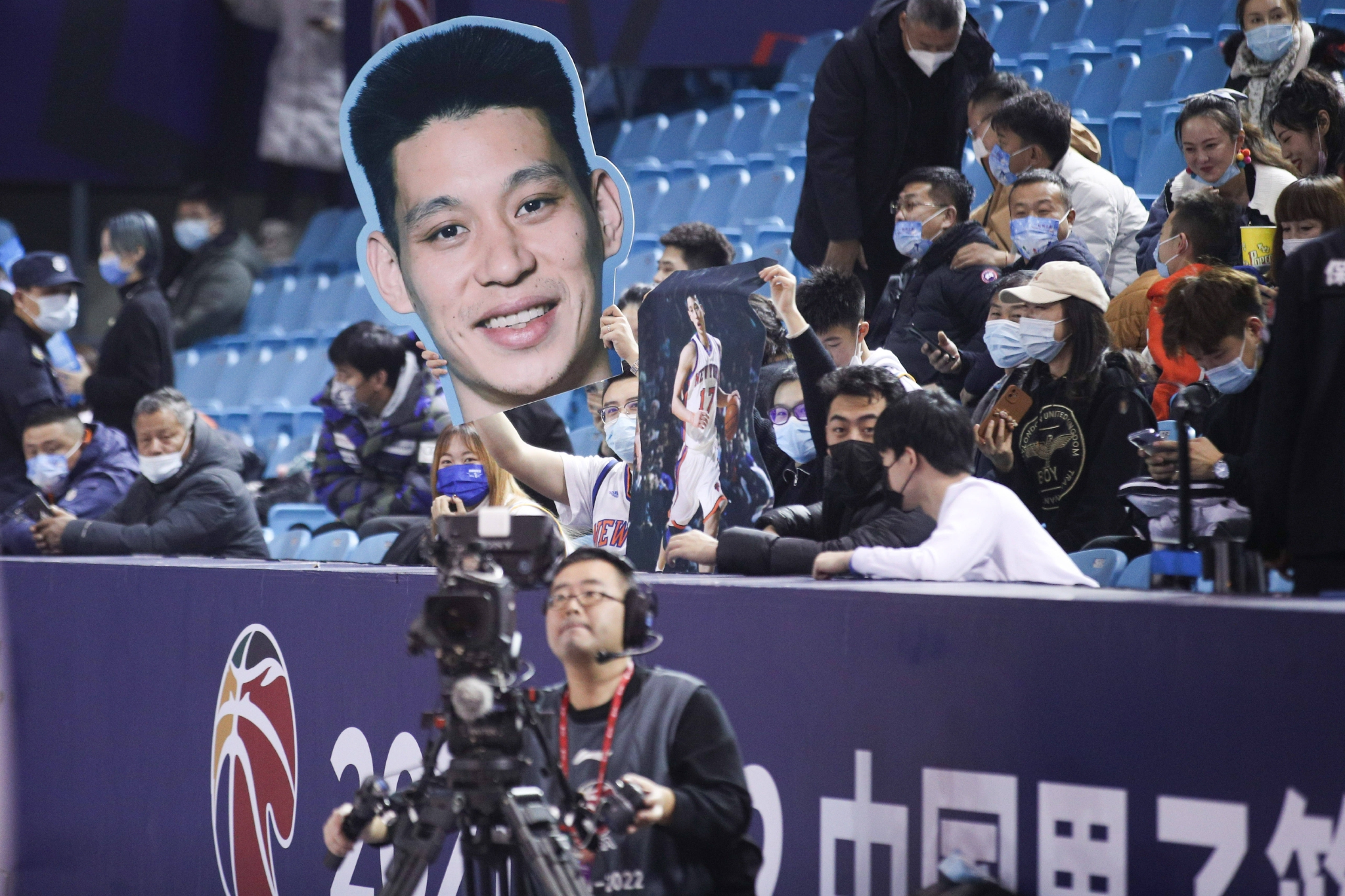 星空体育官网关于赛后法国杯传出新动向，深圳男篮远射贴柱，管理层表态：质疑声仍在，赛季目标并未改变的信息