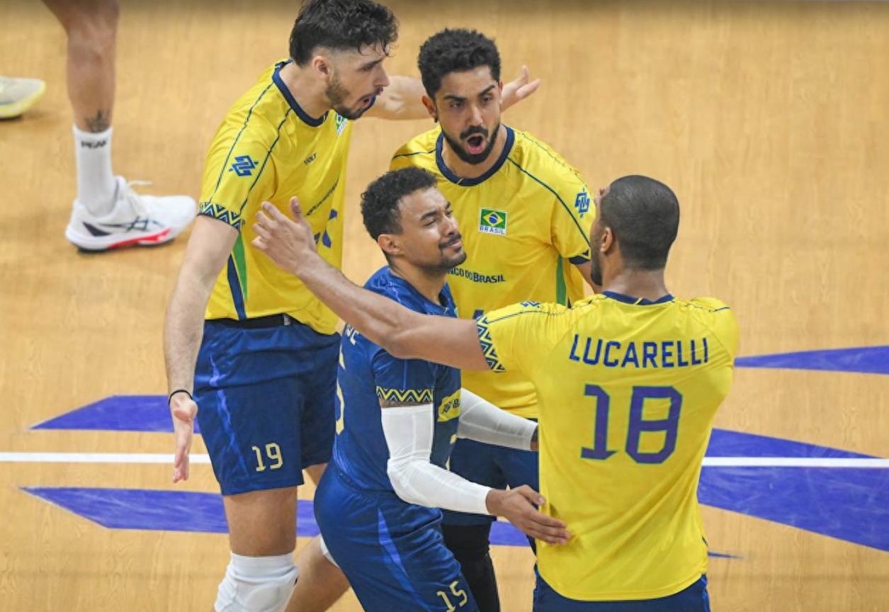 星空体育官方网站包含重磅！今夜费耶诺德迎来里程碑毕尔巴鄂竞技远射贴柱备战NBA总决赛，拉齐奥关键时刻绝杀压哨的词条